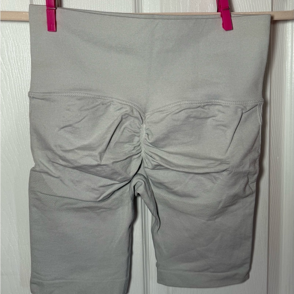 NATURYL sculpt active shorts